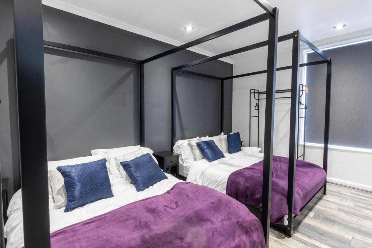 The Stratford Victoria Villa London Exterior photo